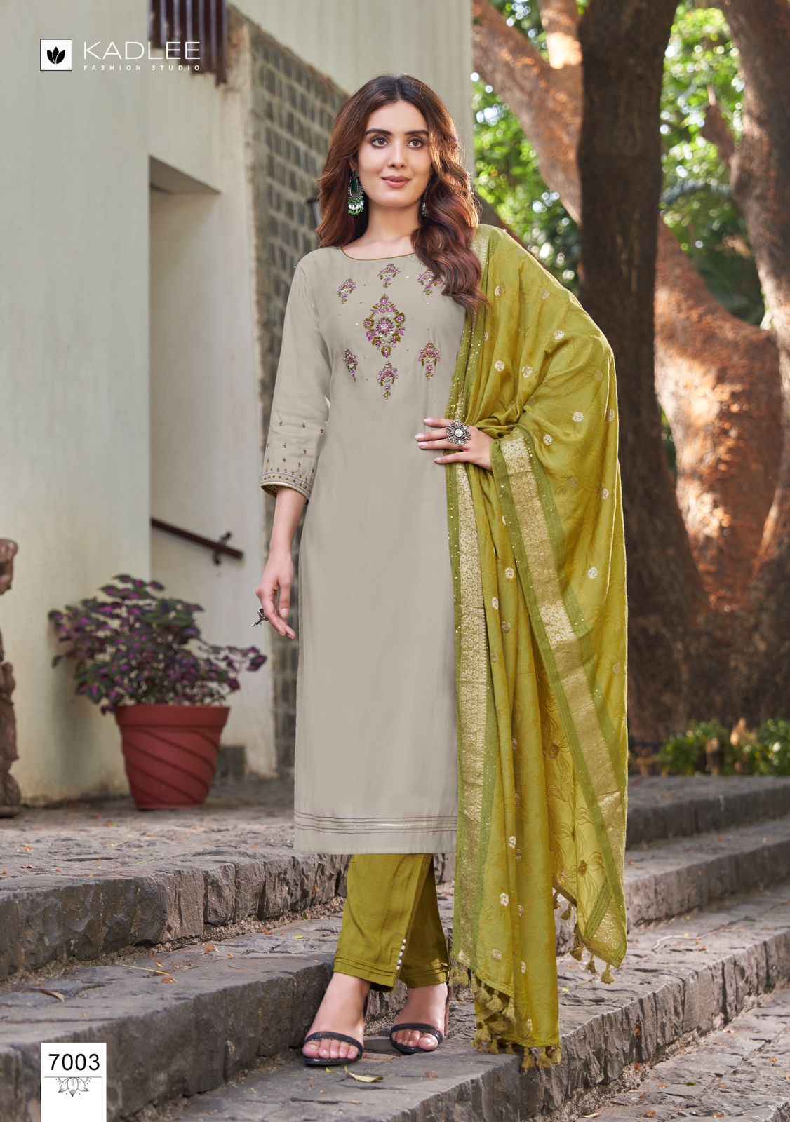 Kadlee Sawan Rayon Kurti Combo Online Kurtis