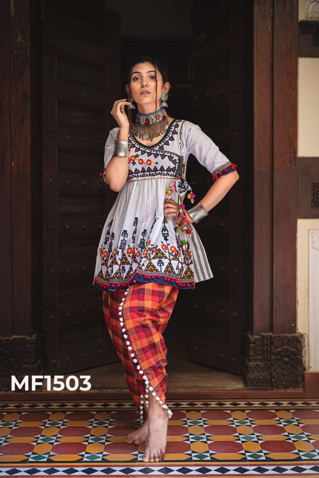 MESMORA KATH PUTALI COLOURFUL EMBROIDERED NAVRATRI WEAR COLLECTION