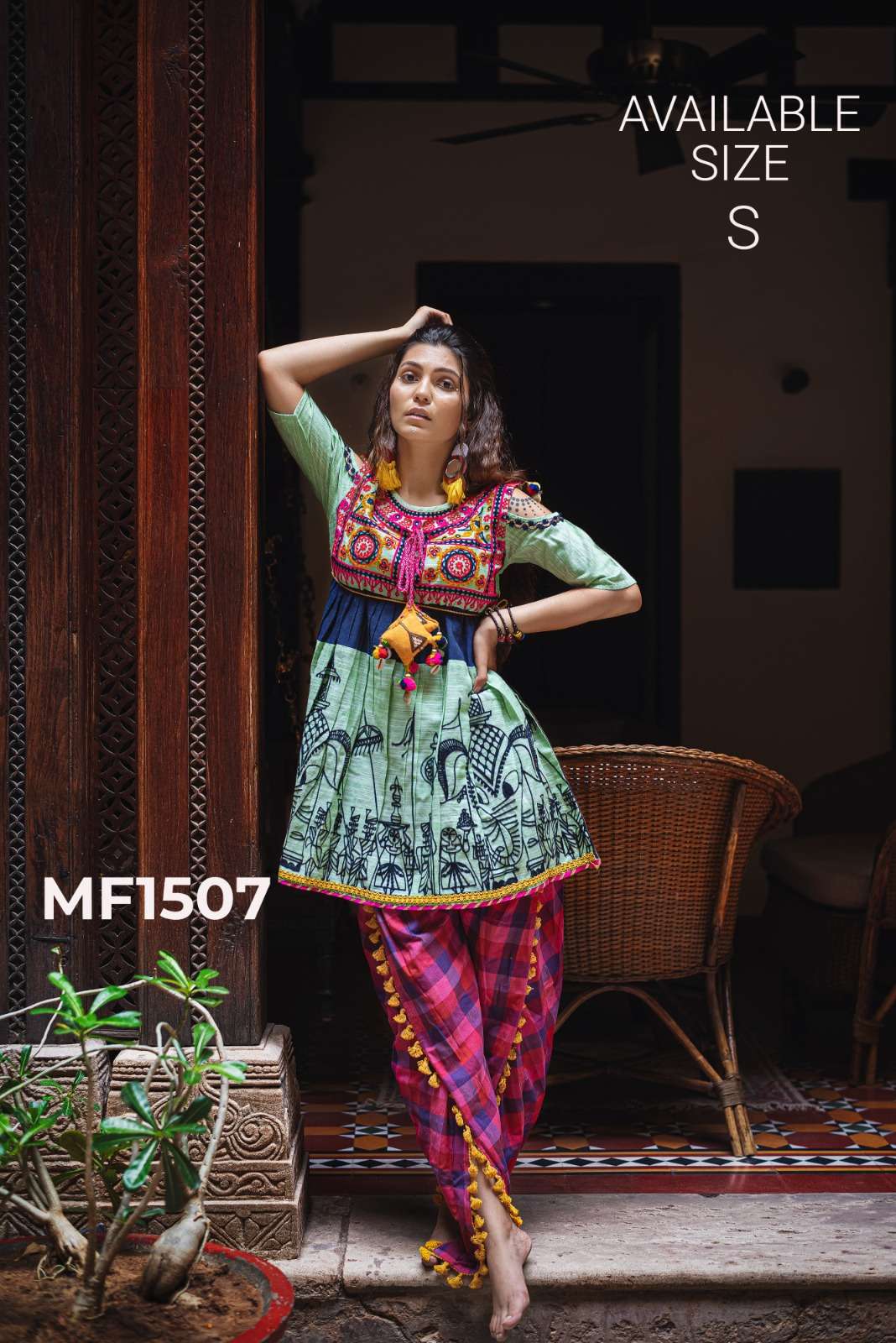 MESMORA KATH PUTALI COLOURFUL EMBROIDERED NAVRATRI WEAR COLLECTION