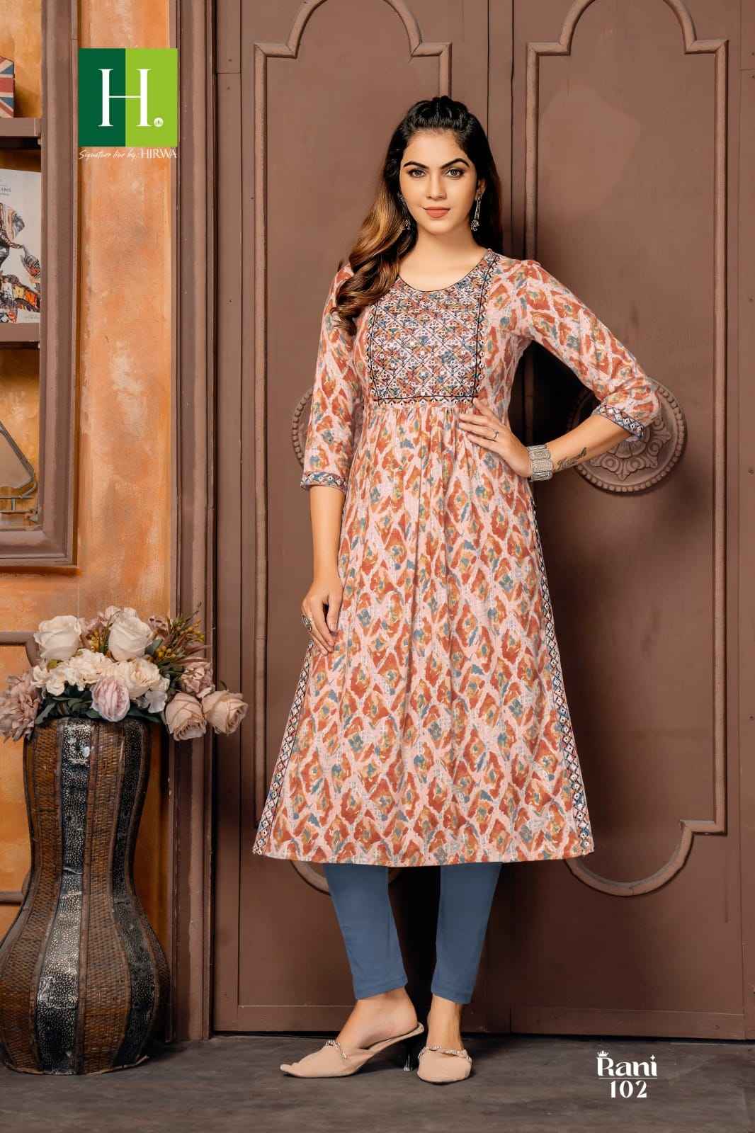 Hirwa Rani Rayon Kurti 8 pcs Catalogue