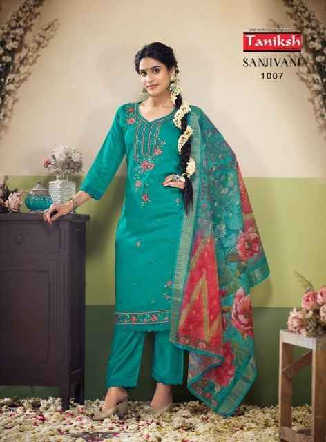 Taniksh Sanjivani Viscose Kurti Combo 8 pcs Catalogue