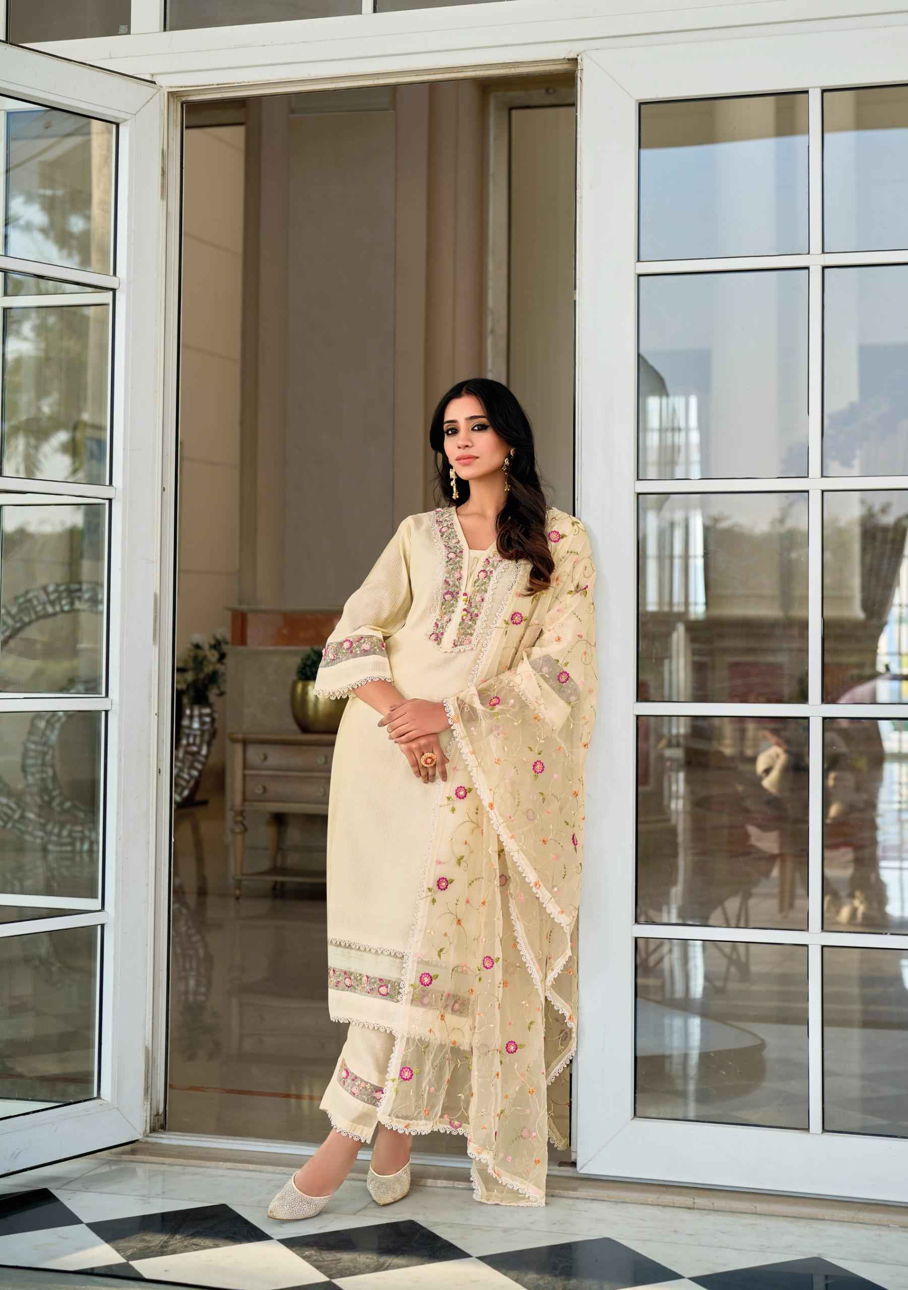 Lady Leela Aarfa Readymade Lawn Cotton Dress 6 pcs Catalogue