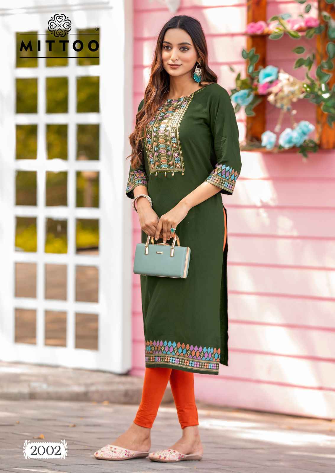 Mittoo Siyaa Viscouse Kurti Combo 6 pcs Catalogue
