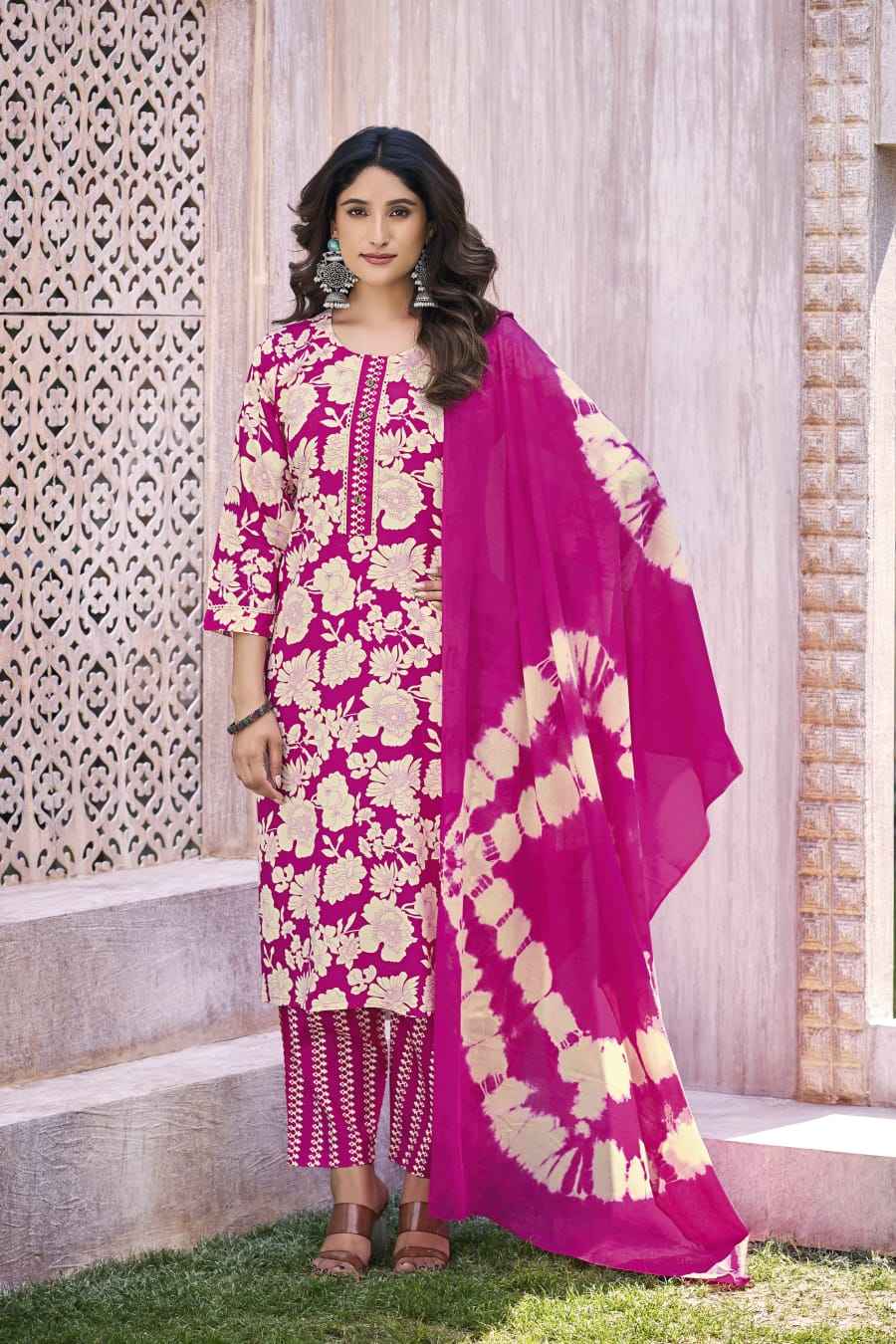 Ossm Celebrity Rayon Kurti Combo 6 pcs Catalogue