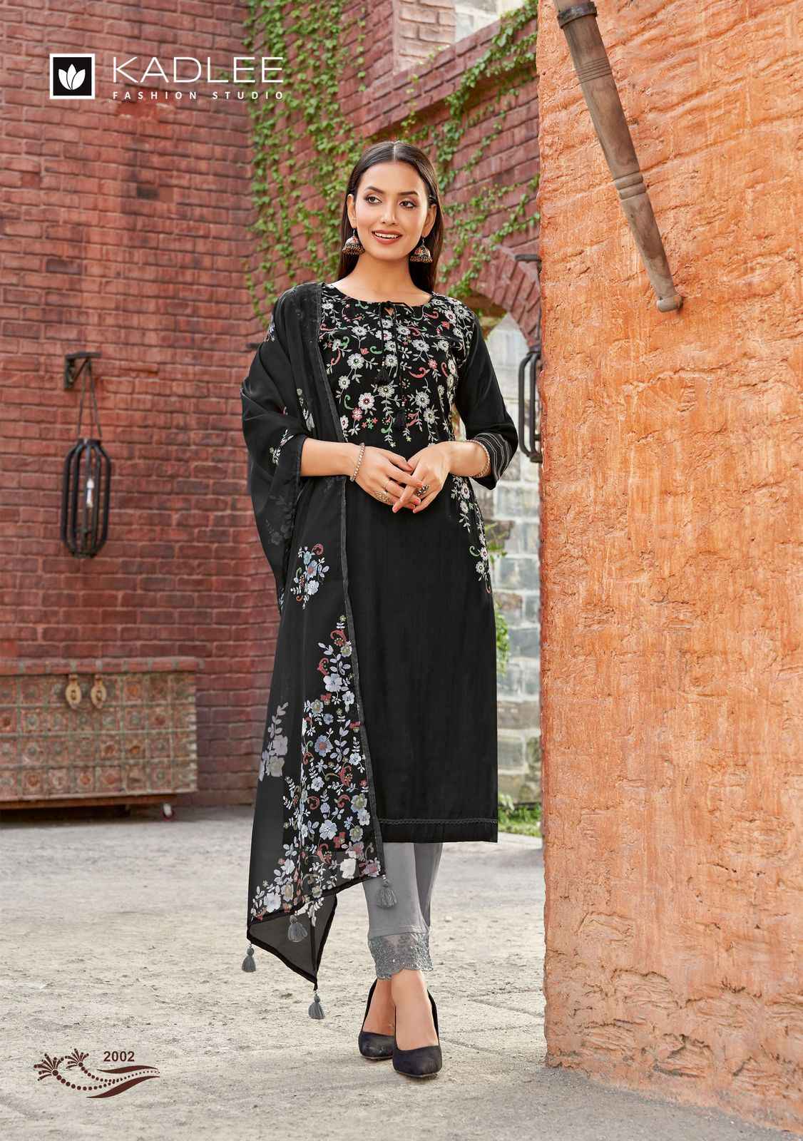 Kadlee Shivani Viscouse Kurti Combo 5 pcs Catalogue