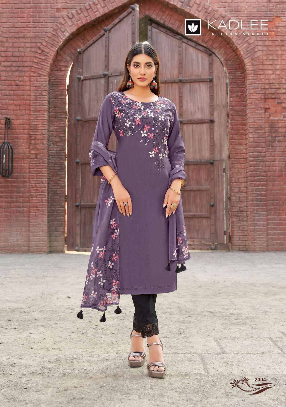 Kadlee Shivani Viscouse Kurti Combo 5 pcs Catalogue