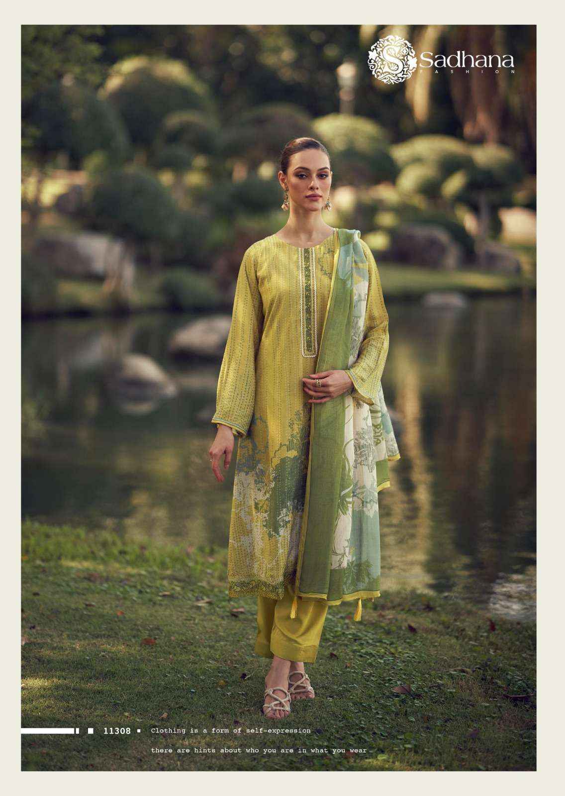 Sadhna Fashion Iliana Musline Silk Dress Material (8 pcs Catalogue)