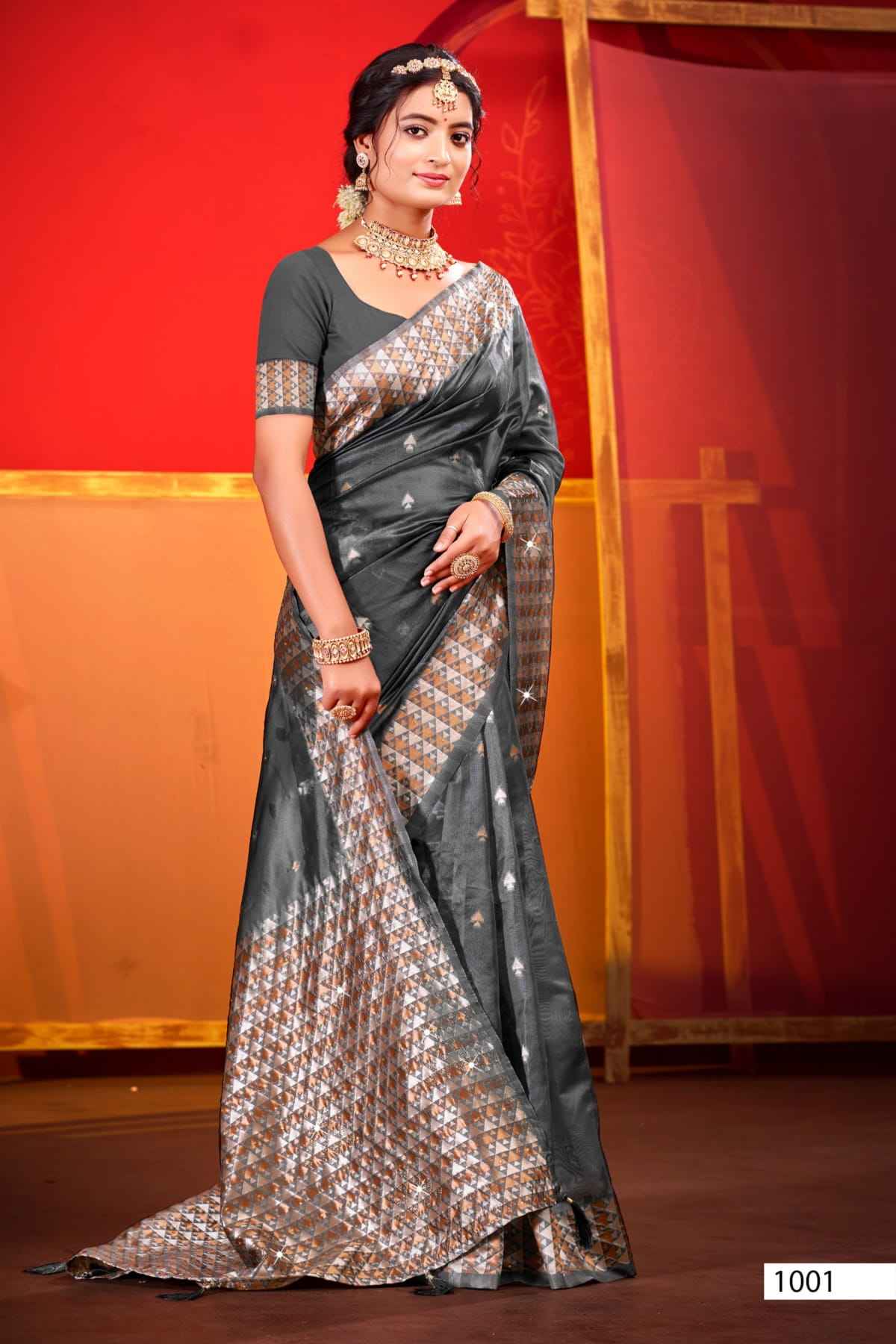 Saroj Pragati Vol-3 Organza Swarovski Saree (6 pcs Catalogue)