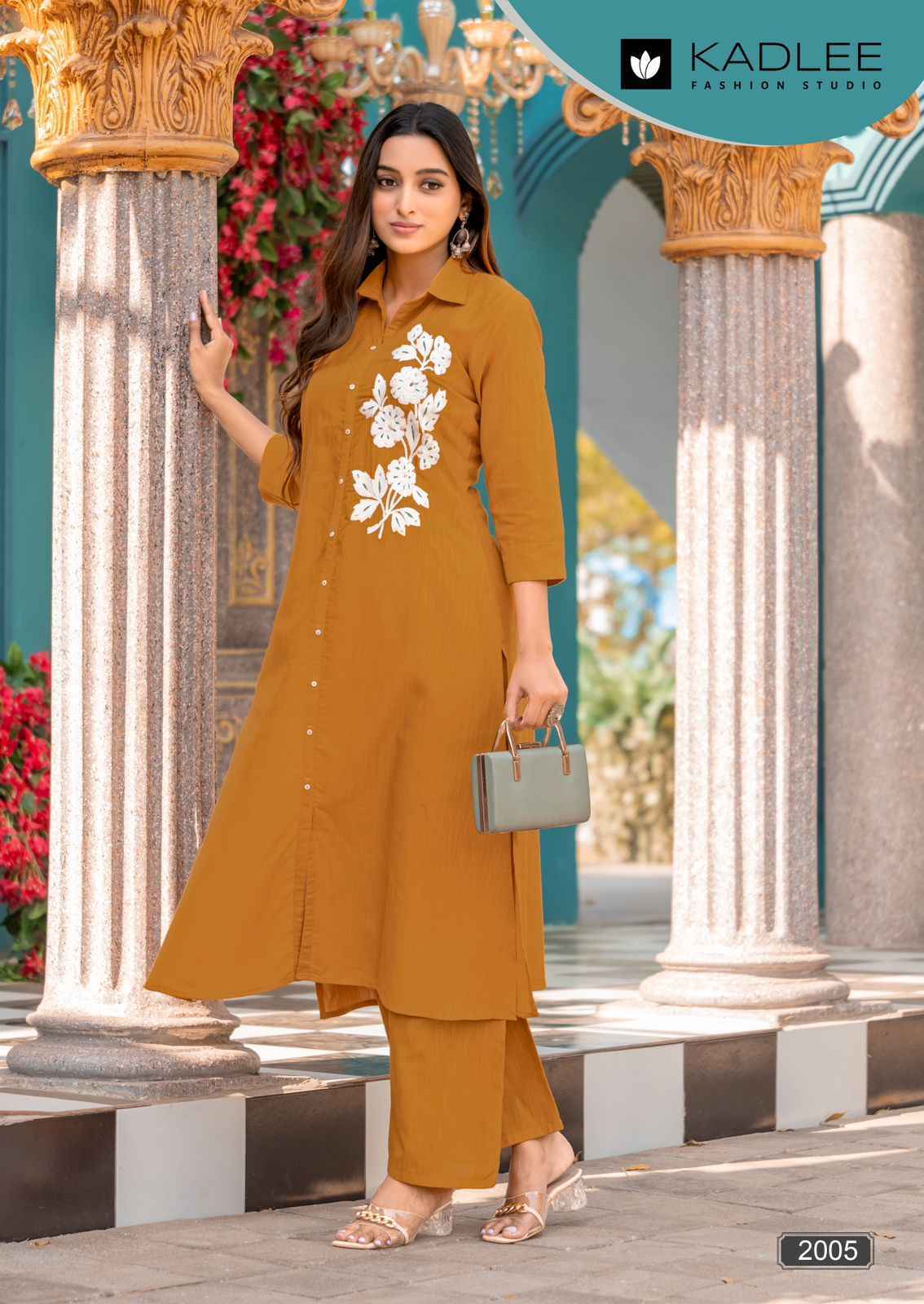 Kadlee Pehchan Rayon Kurti With Bottom (6 pcs Catalogue)