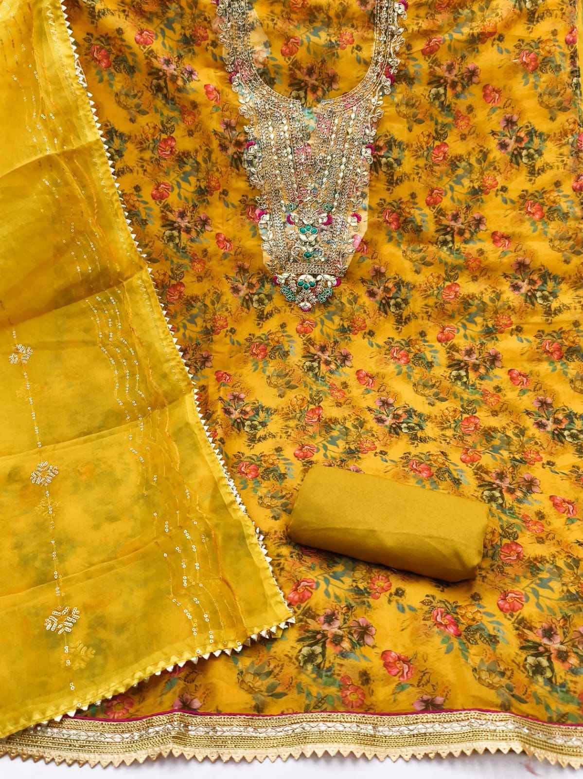 Organza Non Catalogue Dress Material (4 pcs Catalogue)