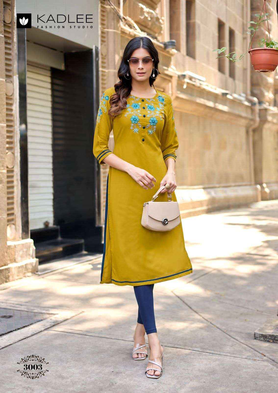 Kadlee Suchitra Rayon Kurti (6 pcs Catalogue)
