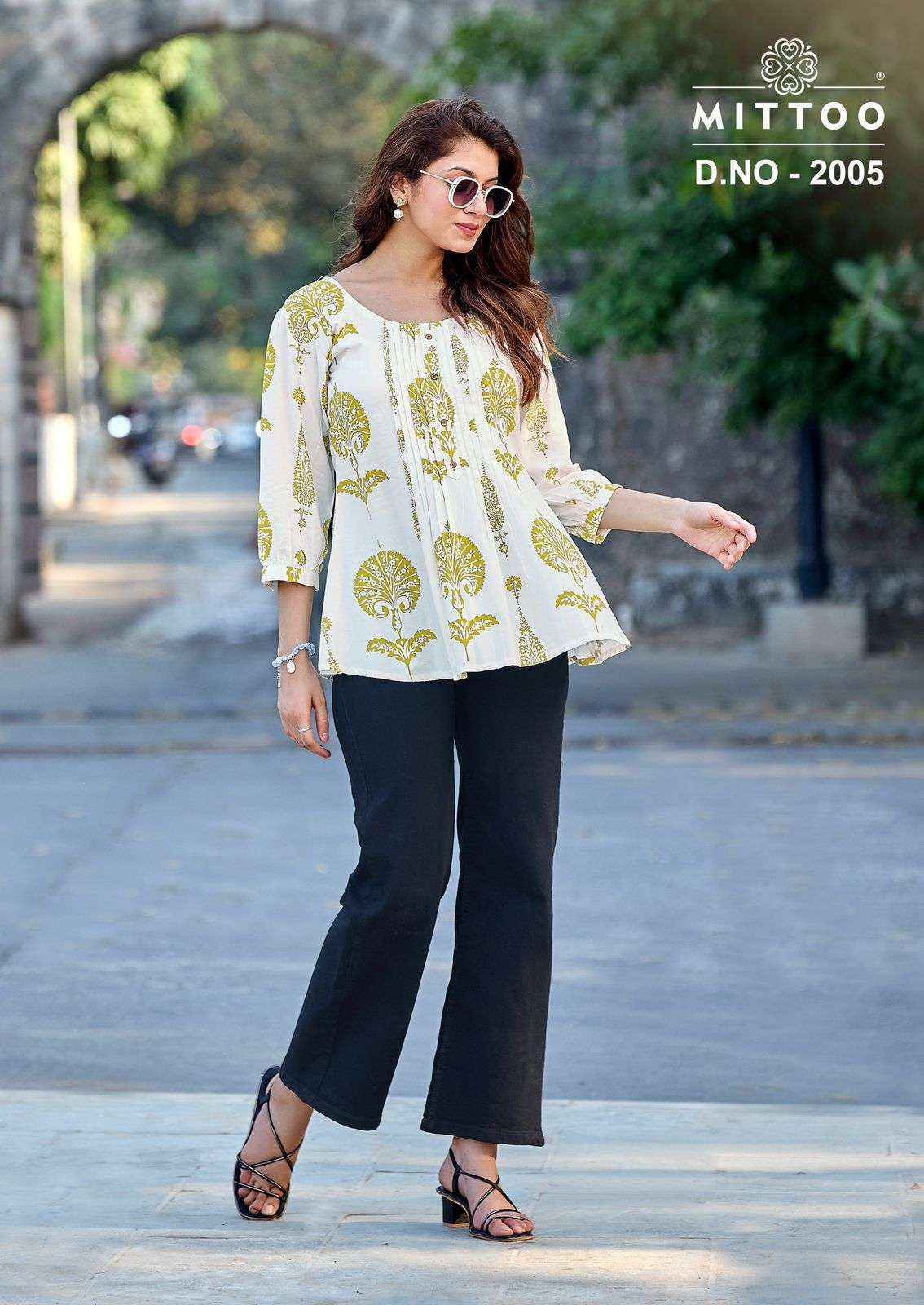 Mittoo Crispy Rayon Weastern Top (6 pcs Catalogue)