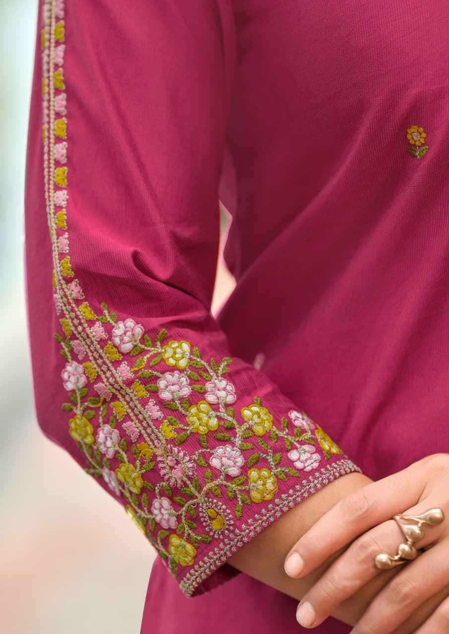 Woodee Hoor Viscose Kurti Combo 6 pcs Catalogue
